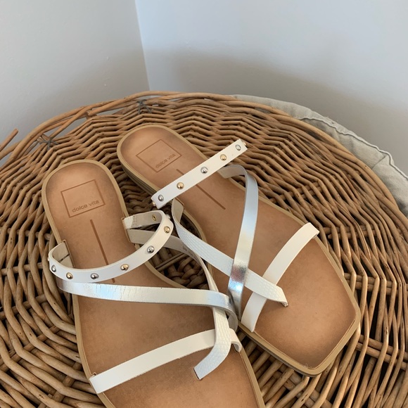 Dolce Vita Isa Sandal - Picture 3 of 4